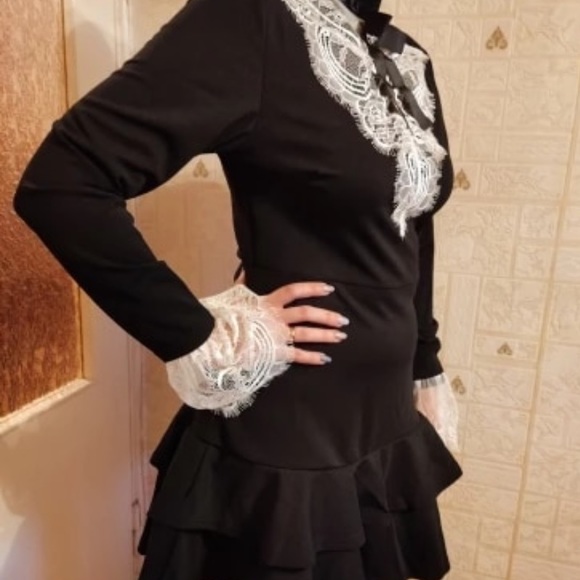 Eyelash Lace Bell Sleeve Ruffles Dress 👗 - Picture 5 of 7